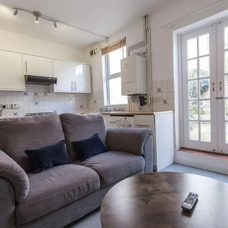 Antsy Street - Central Location Long By Shortstayuk * Bristol