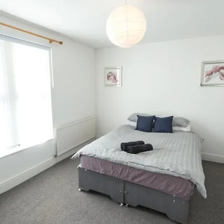 Antsy Street - Central Location Long By Shortstayuk Holiday home *