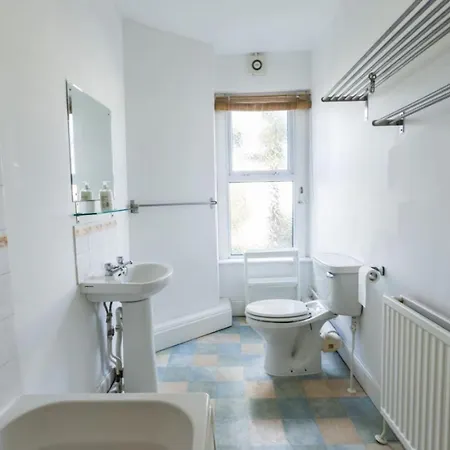 Holiday home Antsy Street - Central Location Long By Shortstayuk